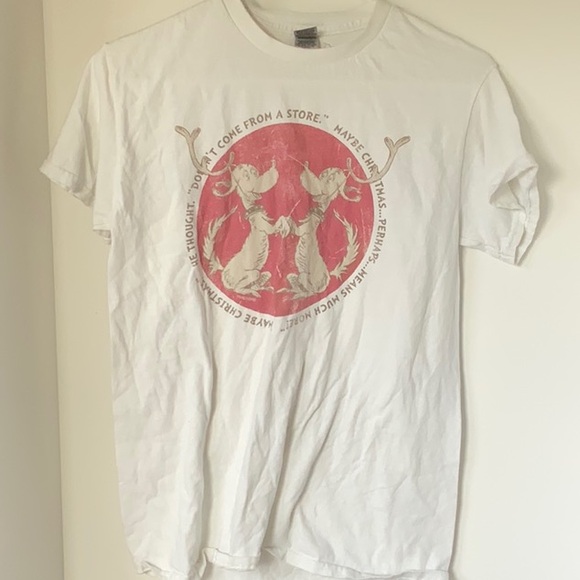 Max from Grinch that Stole Christmas tshirt - Picture 1 of 3